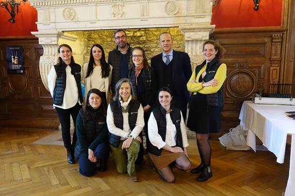 conférence de presse hospices de nuits
hospices de nuits conference de presse
equipe idealwine